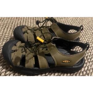 Keen Newport Sandals Men’s 6